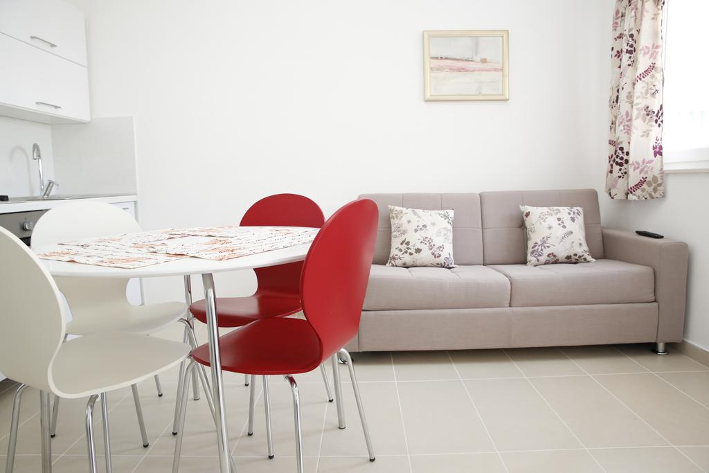 Apartment Udovicic 沃迪切 客房 照片